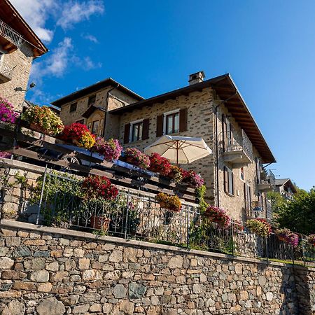 Casa Vacanza Da Ghislin Teglio Exteriör bild