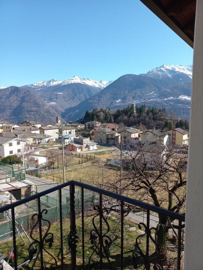 Casa Vacanza Da Ghislin Teglio Exteriör bild