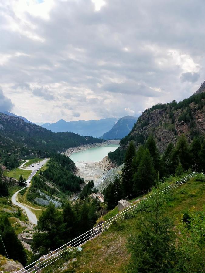 Casa Vacanza Da Ghislin Teglio Exteriör bild