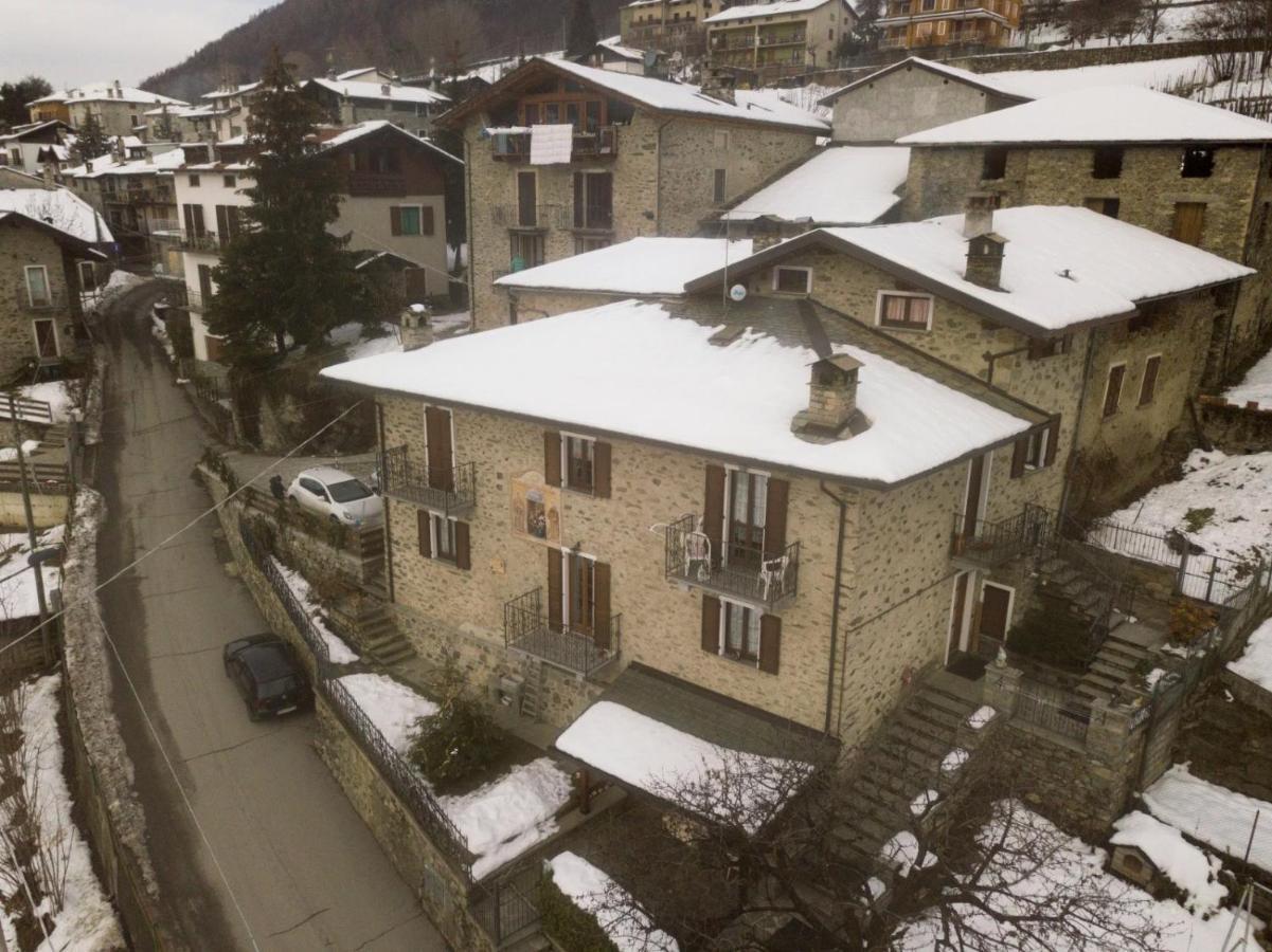 Casa Vacanza Da Ghislin Teglio Exteriör bild