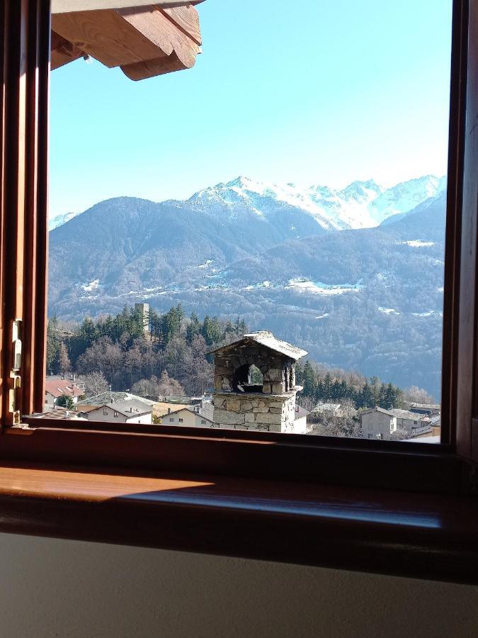 Casa Vacanza Da Ghislin Teglio Exteriör bild
