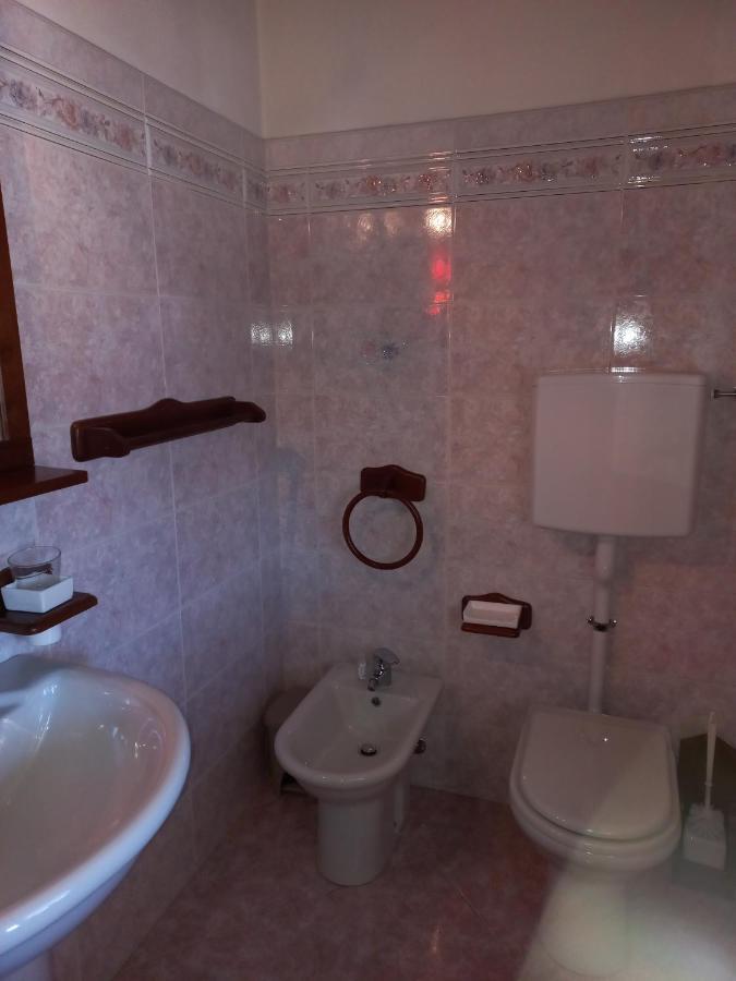 Casa Vacanza Da Ghislin Teglio Exteriör bild